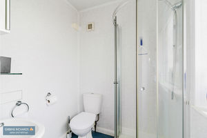 En-Suite- click for photo gallery